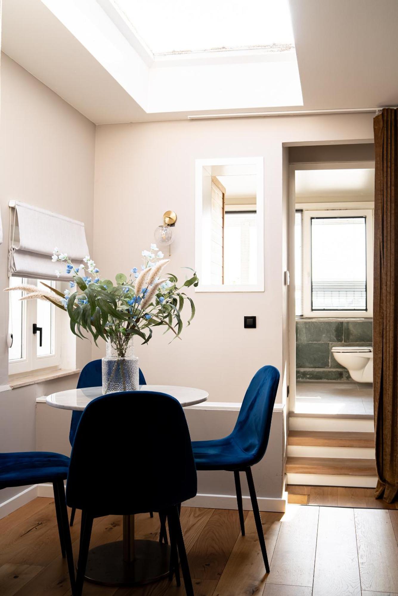 Maas Suites Ланакен Екстериор снимка